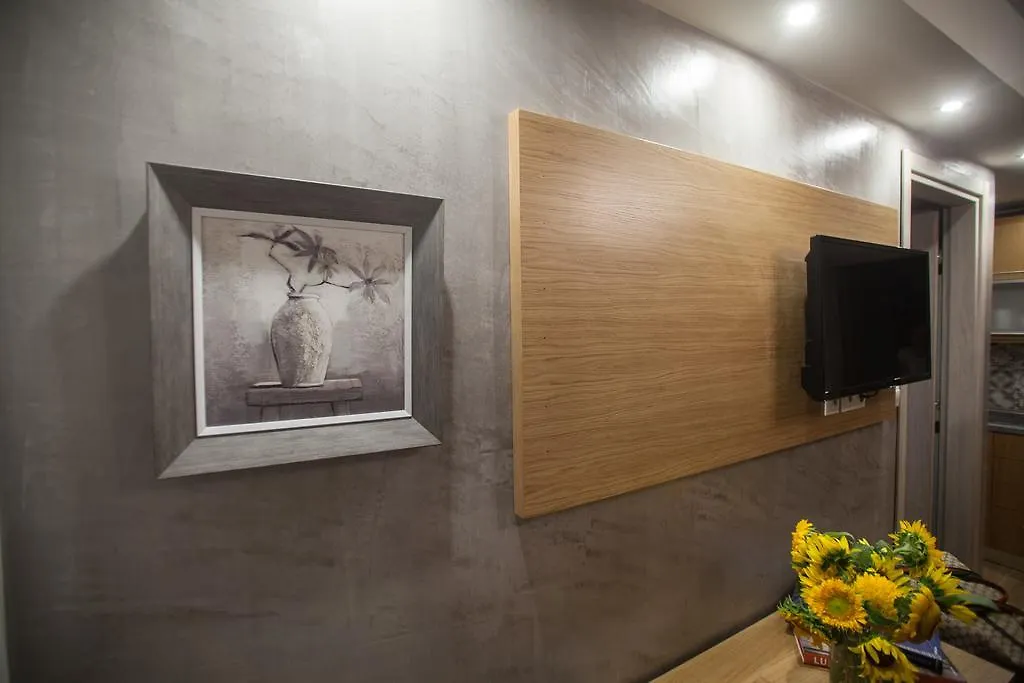 Pallas Luxury Apartments Αμμουλιανή