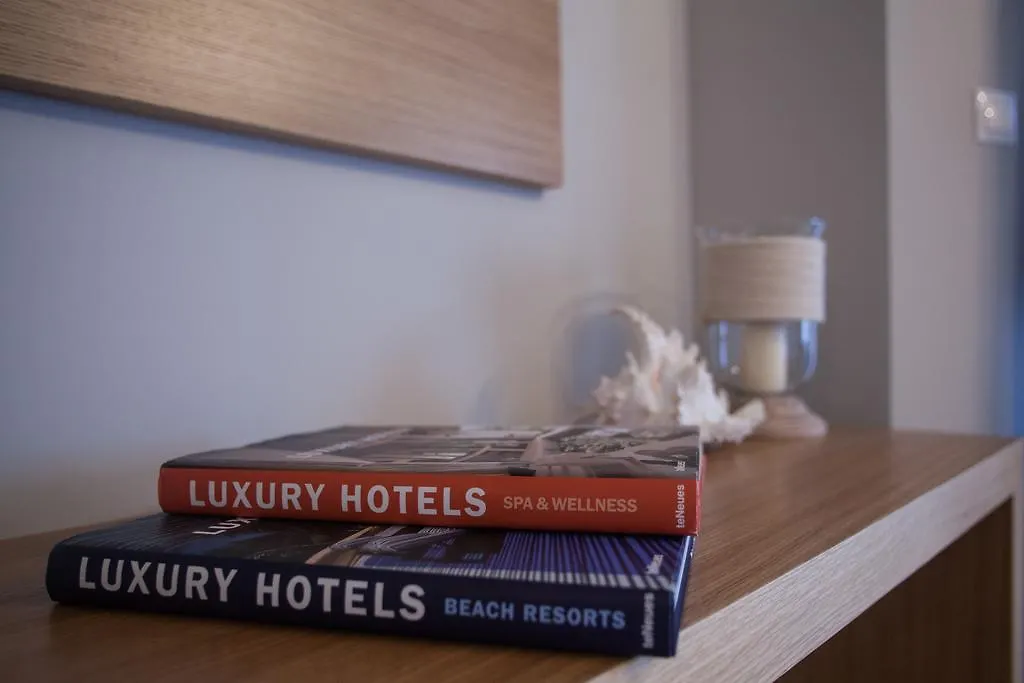 Pallas Luxury Apartments Αμμουλιανή